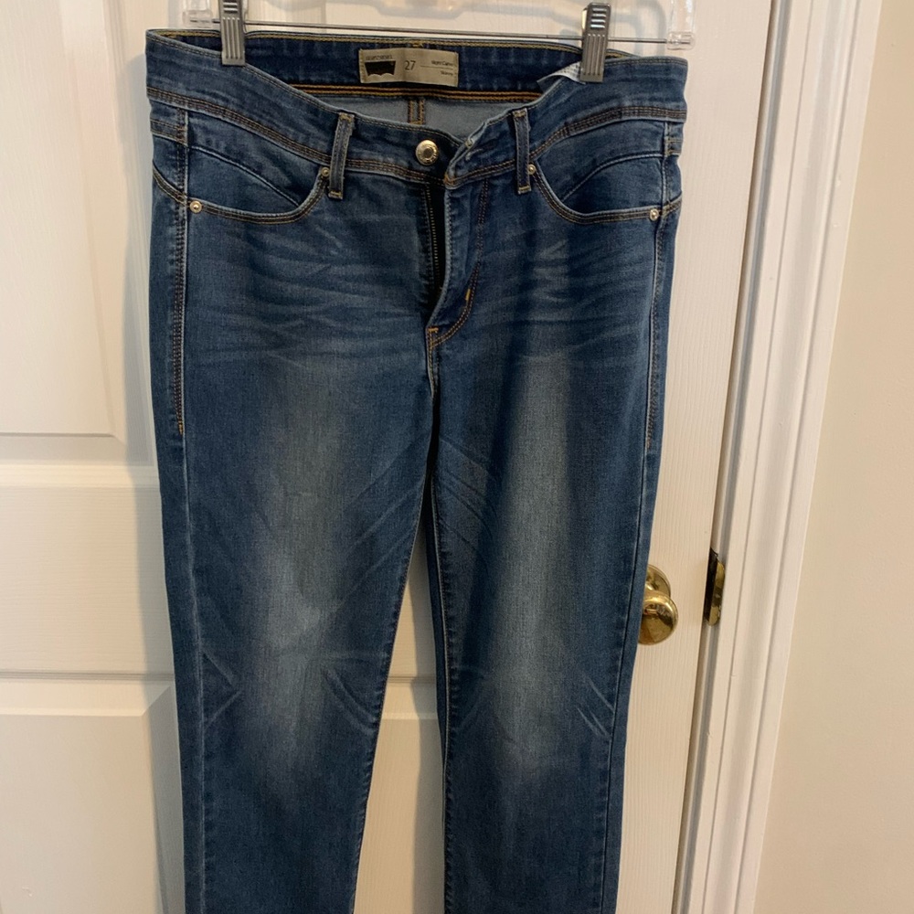 Levi’s Revel Skinny jeans with curve